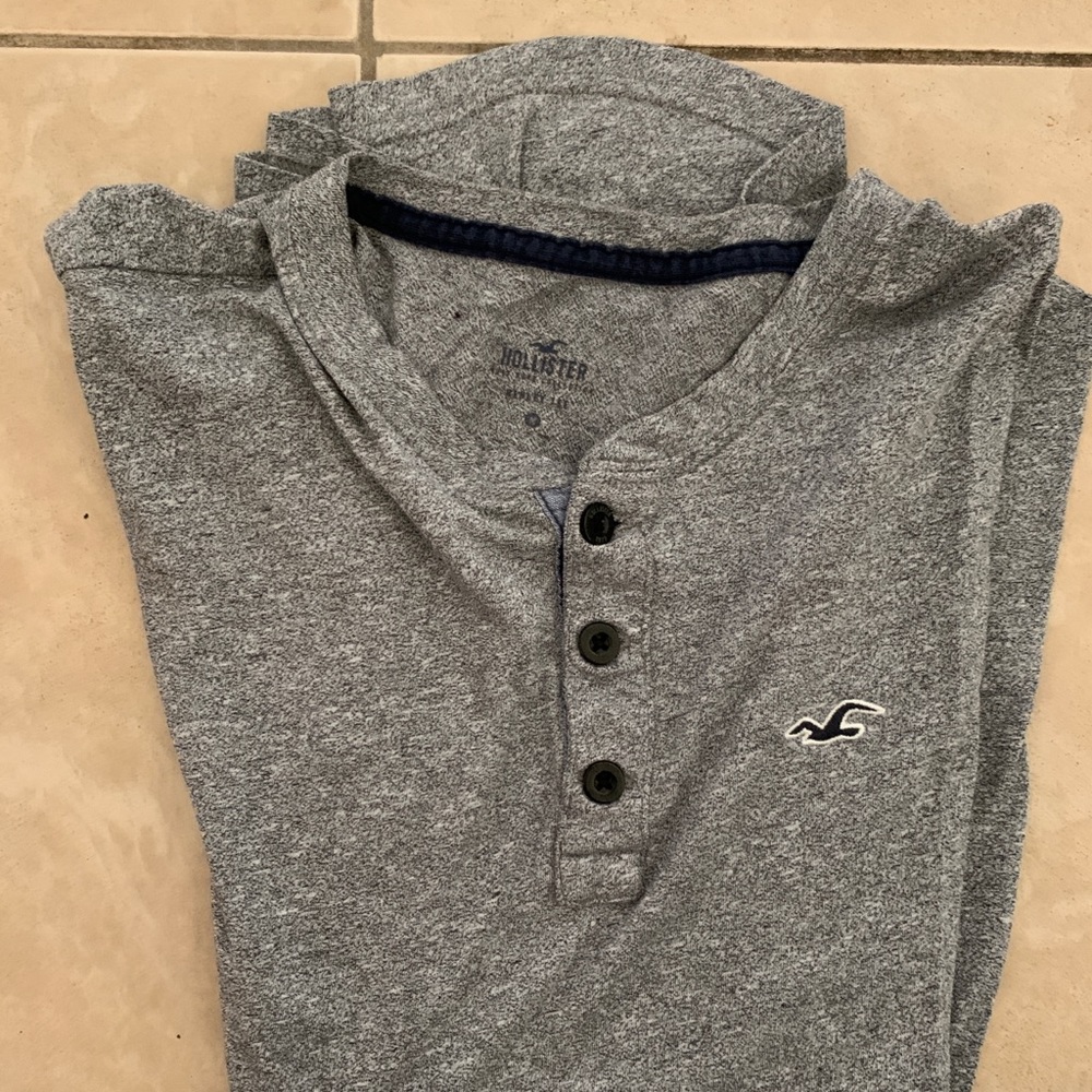 Hollister men t shirt